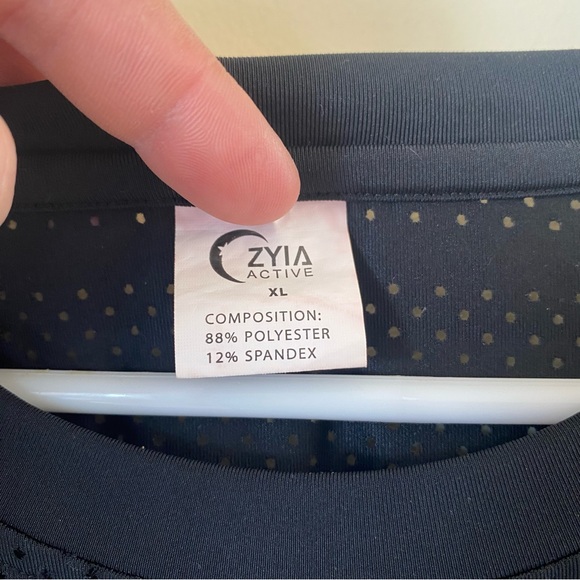 Zyia Active Chill Black Perforated Long Sleeve Crew Neck Activewear Top - Picture 4 of 6